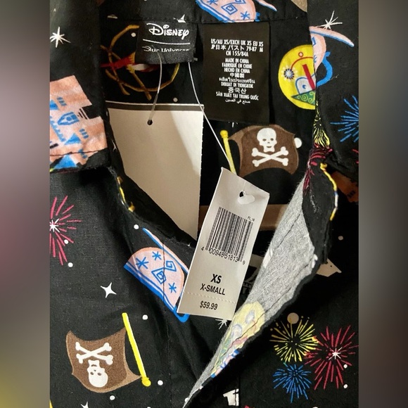Disney Her Universe Park Icons Black Button Down AOP Shirt Size XS Disney Parks - Picture 5 of 5